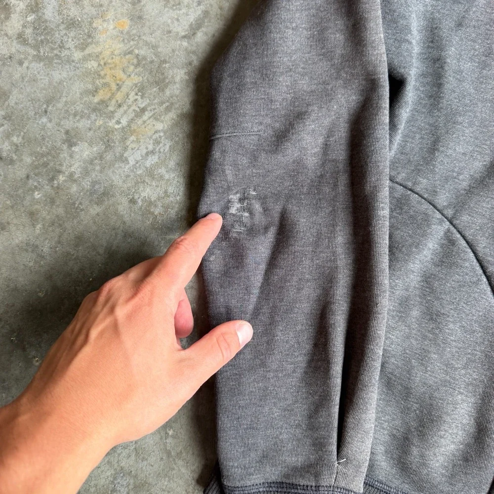 Lululemon Hug it Out Jacket Charcoal Gray Activewear Womens 18x22 Yoga Training